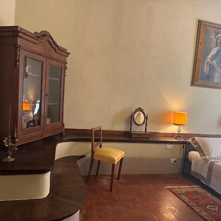 Residenza Alfieri Piccolomini Appartamento *